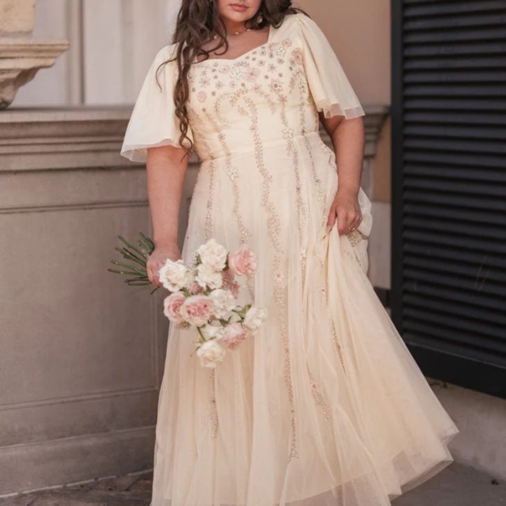 JessaKae Neva - Cream Embroidered Dress